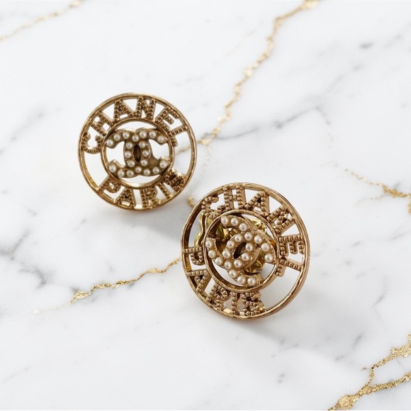 Upcycled Jewelry - *LAST PAIR* Luxury Gold/Faux Pearl Upcycled Button Earring 25mm